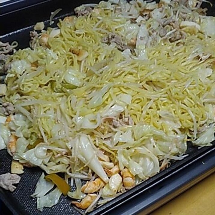 ホットプレートで作る☆創味シャンタン塩焼そば